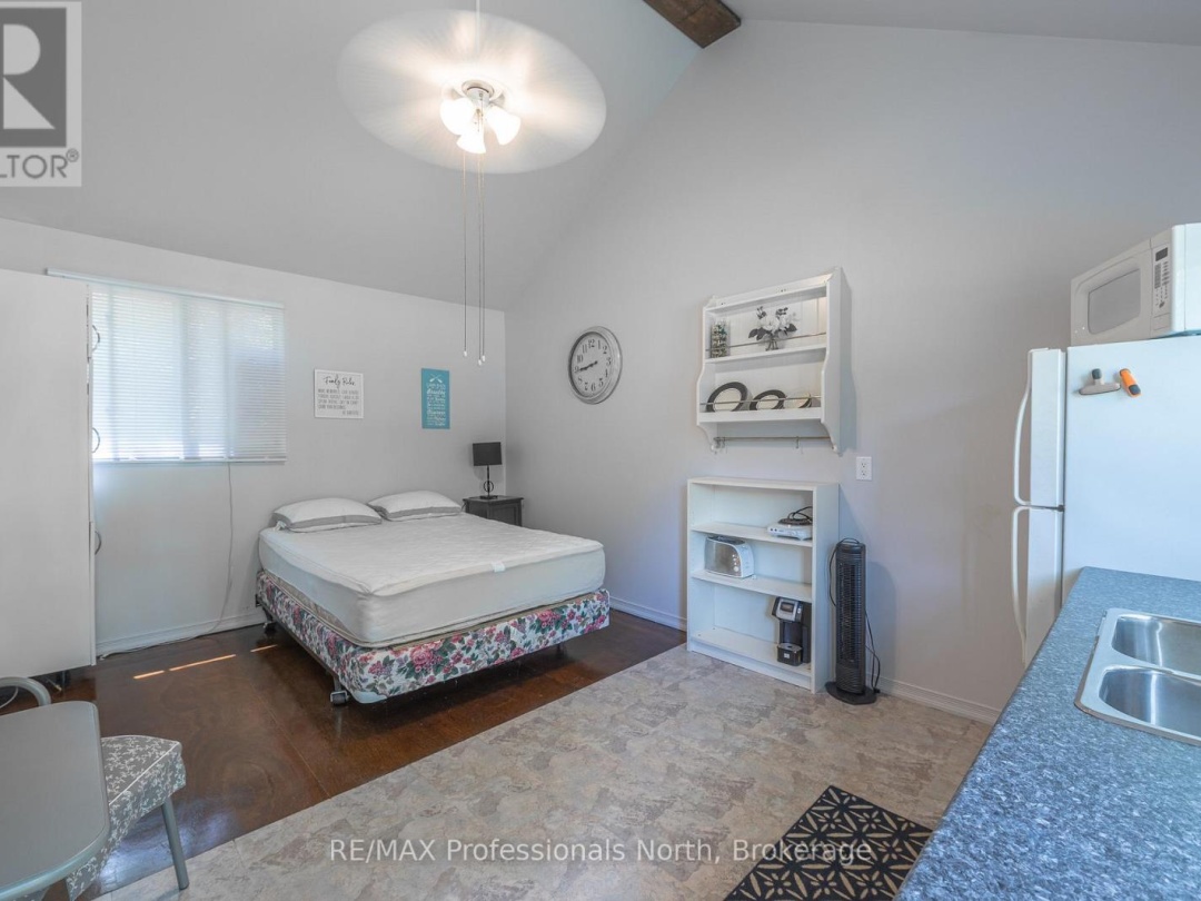 24 RELAX AVENUE, 
