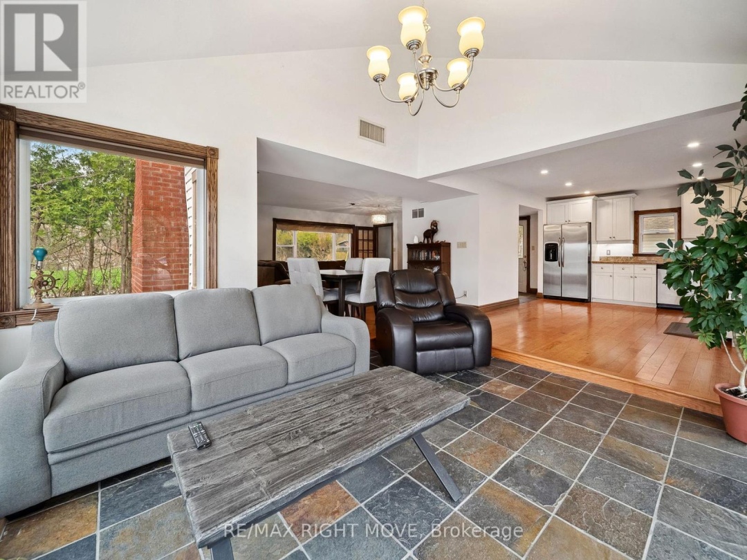 1012 Cowbell Lane, Severn Lake