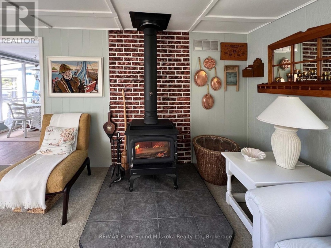 586 Rose Island Drive, Georgian Bay