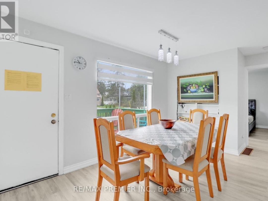 100 Readman Street, Lake Muskoka
