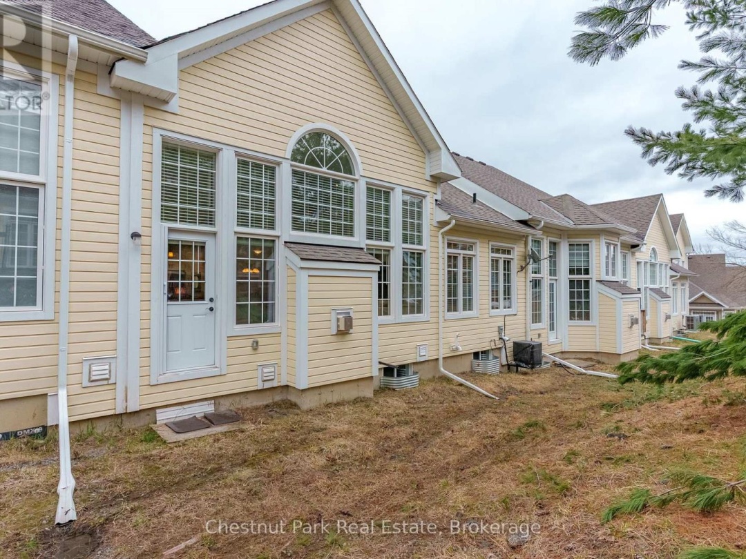 25 Durham Road, Muskoka River
