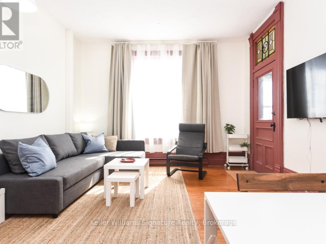18 OAK STREET, 
