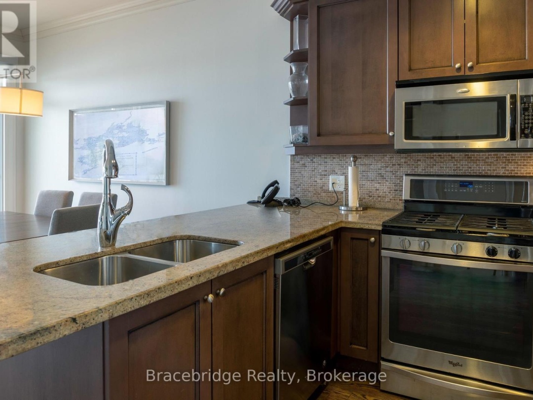 B201-B2 - 1869 MUSKOKA RD 118 W, 