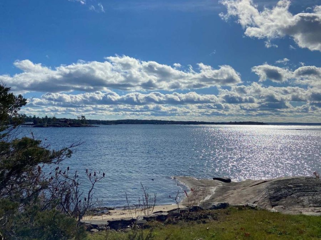 2 IS 320 GEORGIAN, Georgian Bay