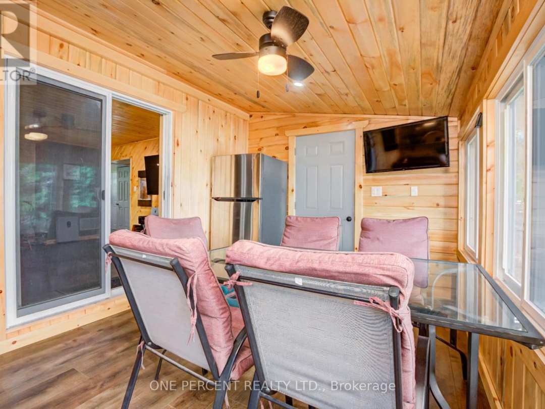 1105 Lakeshore Road, Gooderham Lake