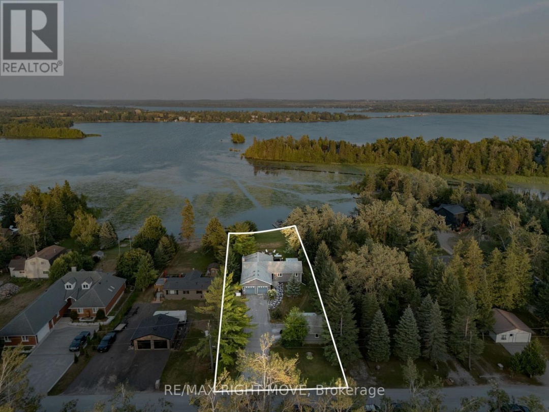 35 CEDAR BAY ROAD, Canal Lake