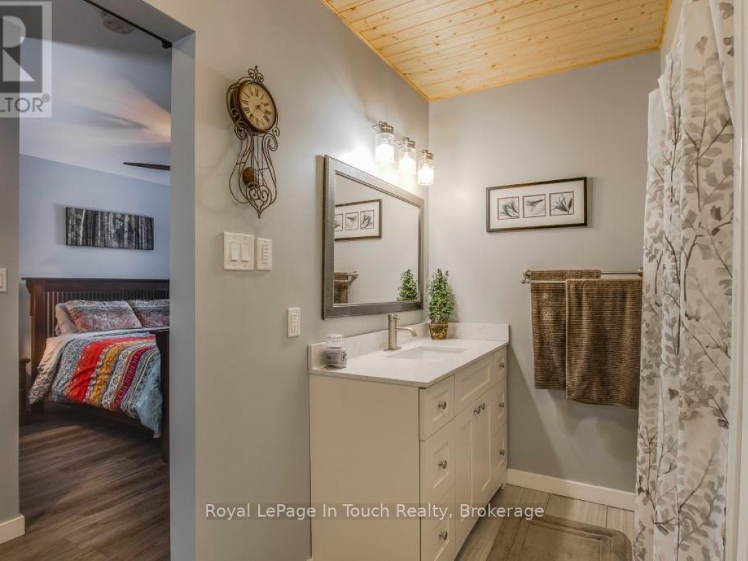 36 Meadows Avenue, Georgian Bay