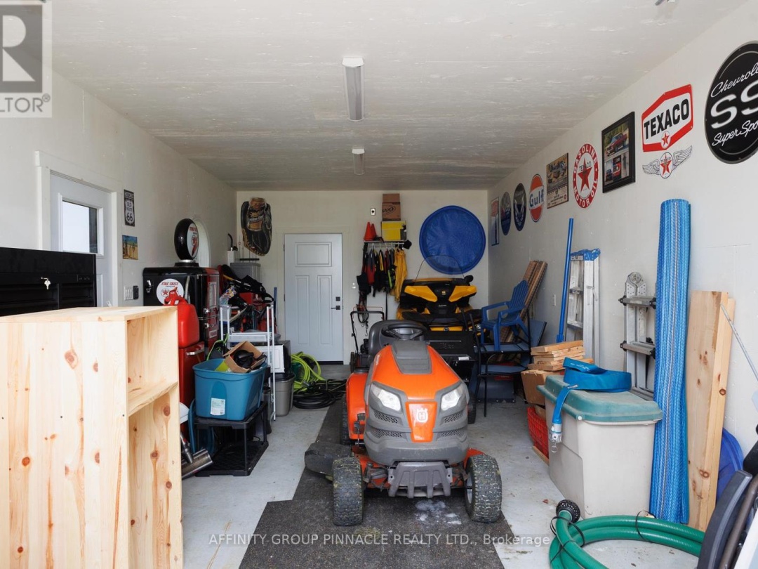 12 GILLIS STREET, Sturgeon Lake