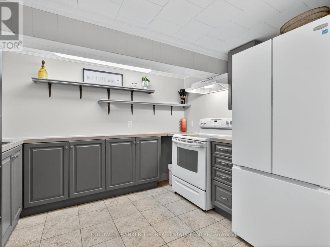 190 ROYAL ST ROYAL STREET N, 