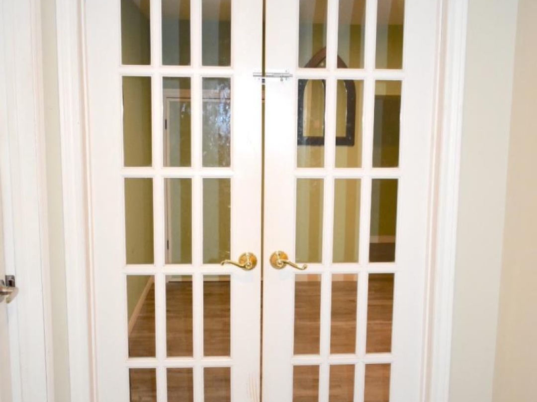 1258 RAVENSCLIFFE ROAD, 