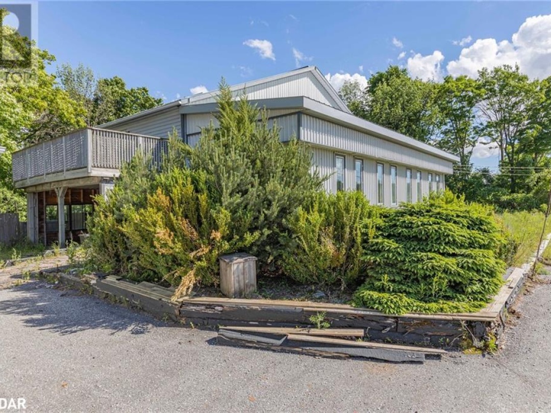 4201 Huronia Road, Severn