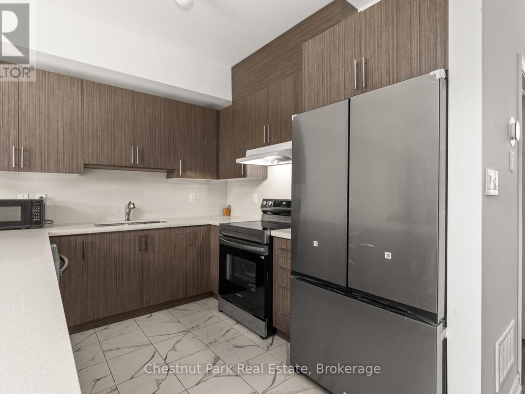 6 TURNBERRY COURT, 