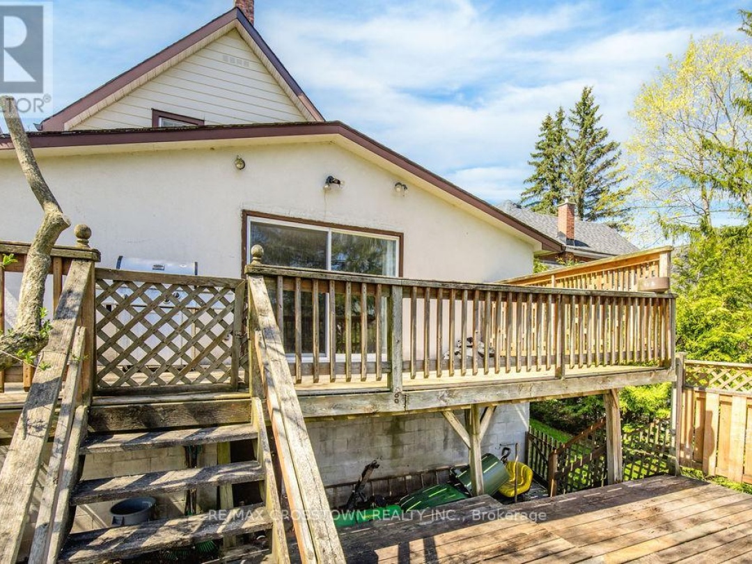 93 JARVIS STREET, Orillia