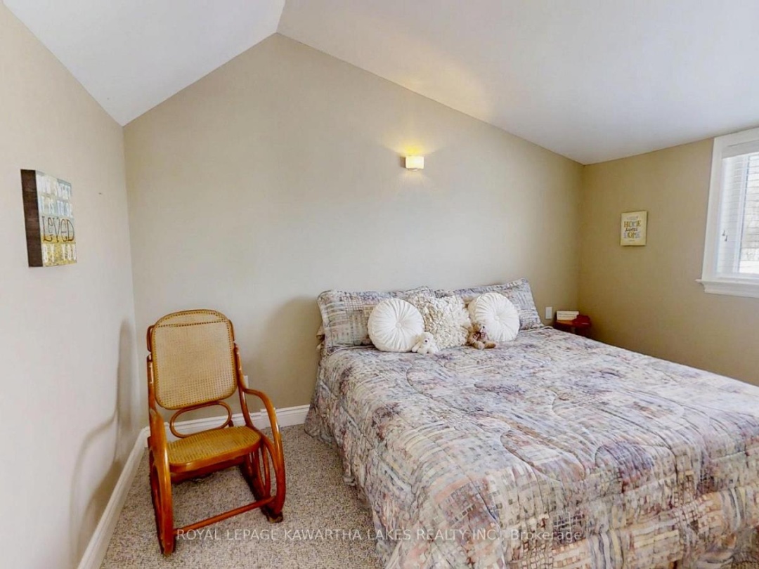 24 MCLENNANS BCH ROAD, Lake Simcoe