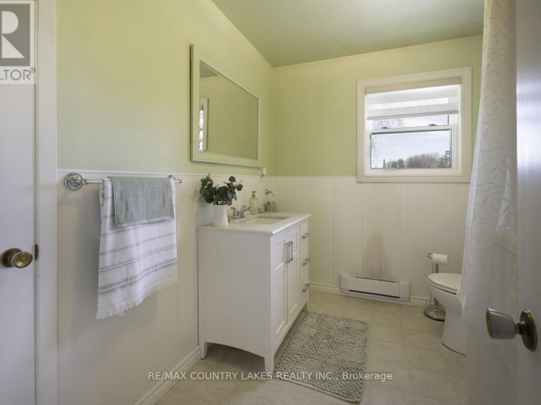 1389 Canal Road, Talbot Lake
