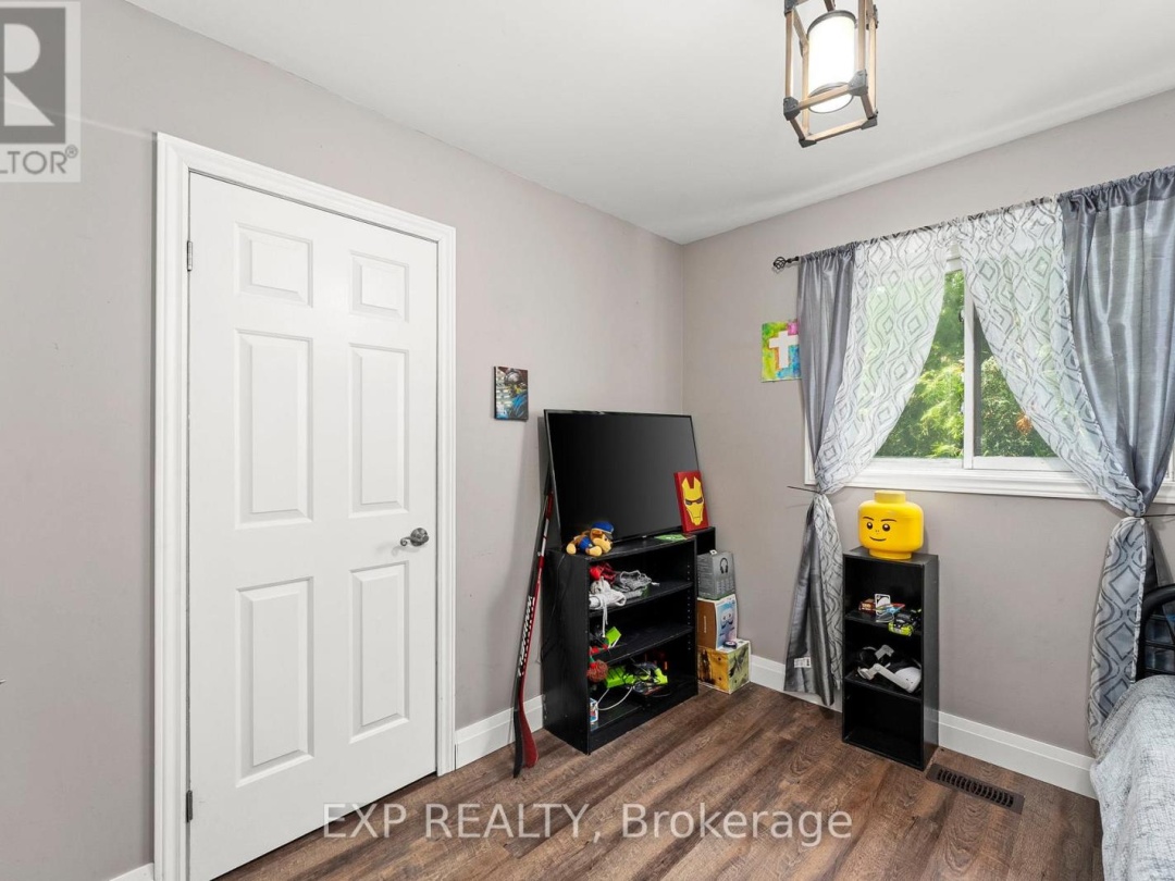 24115 THORAH PARK BOULEVARD, 