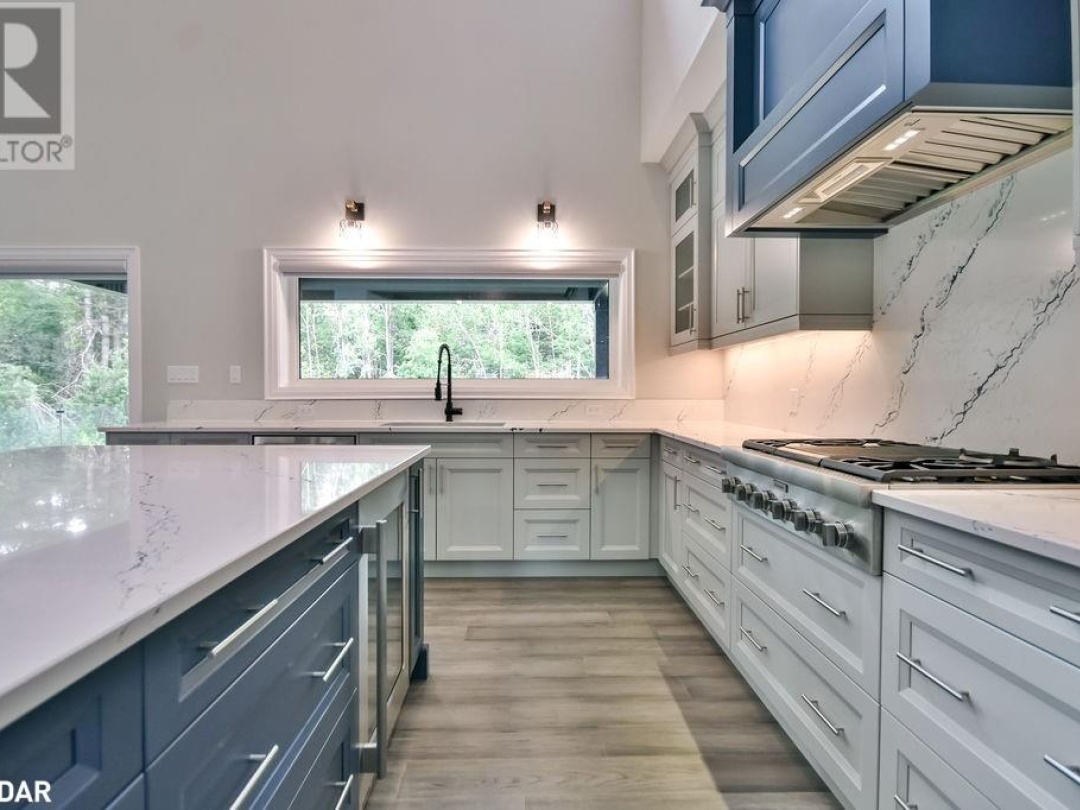 4 CLYDESDALE Court, 