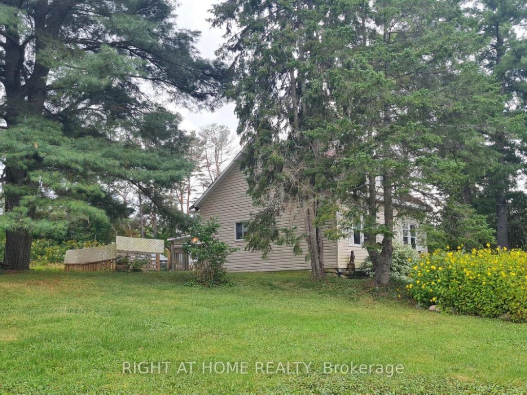 2324 60 HIGHWAY N, 