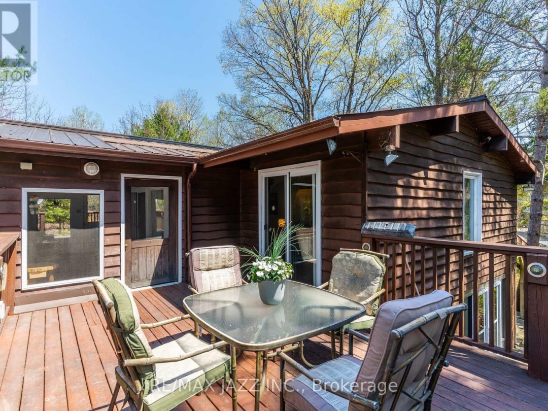 1092 Briscoe Drive, Kushog Lake