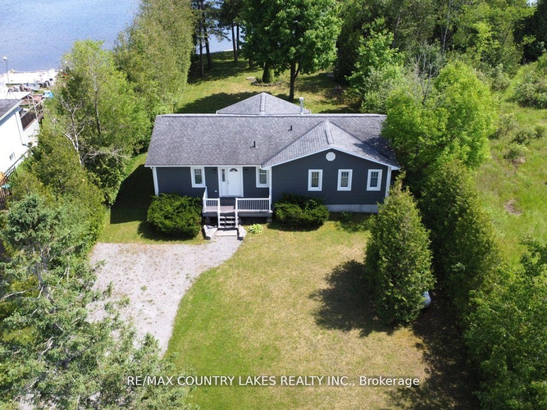 275 MCGUIRE BEACH ROAD, Canal Lake