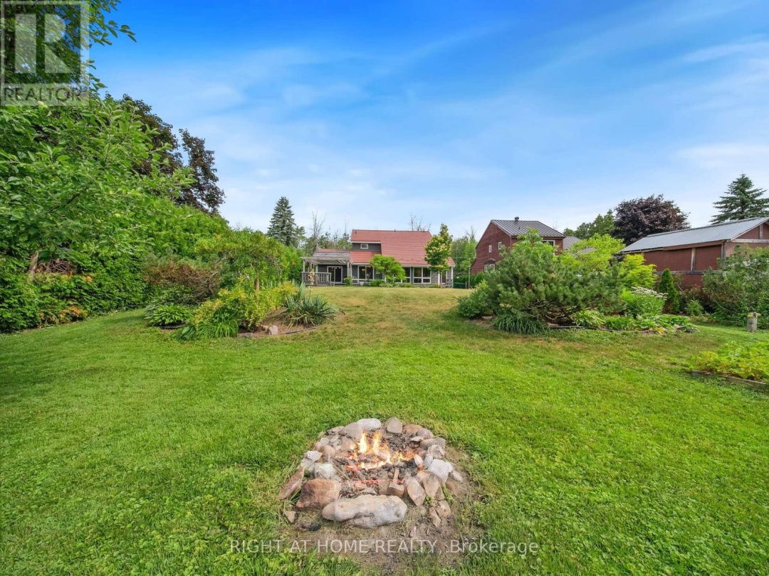 1415 CUNNINGHAM CRESCENT, 