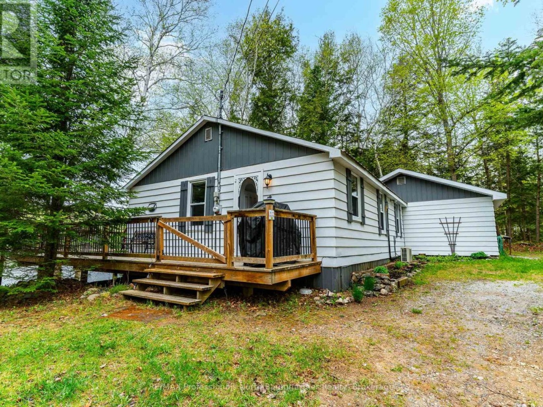 1004 Wilson Heights Trail, Haliburton Lake
