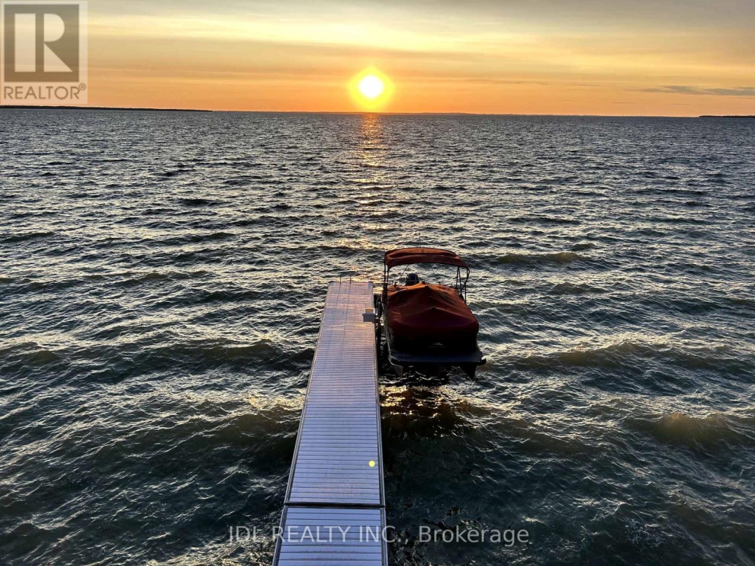 25220 Maple Beach Road, Lake Simcoe
