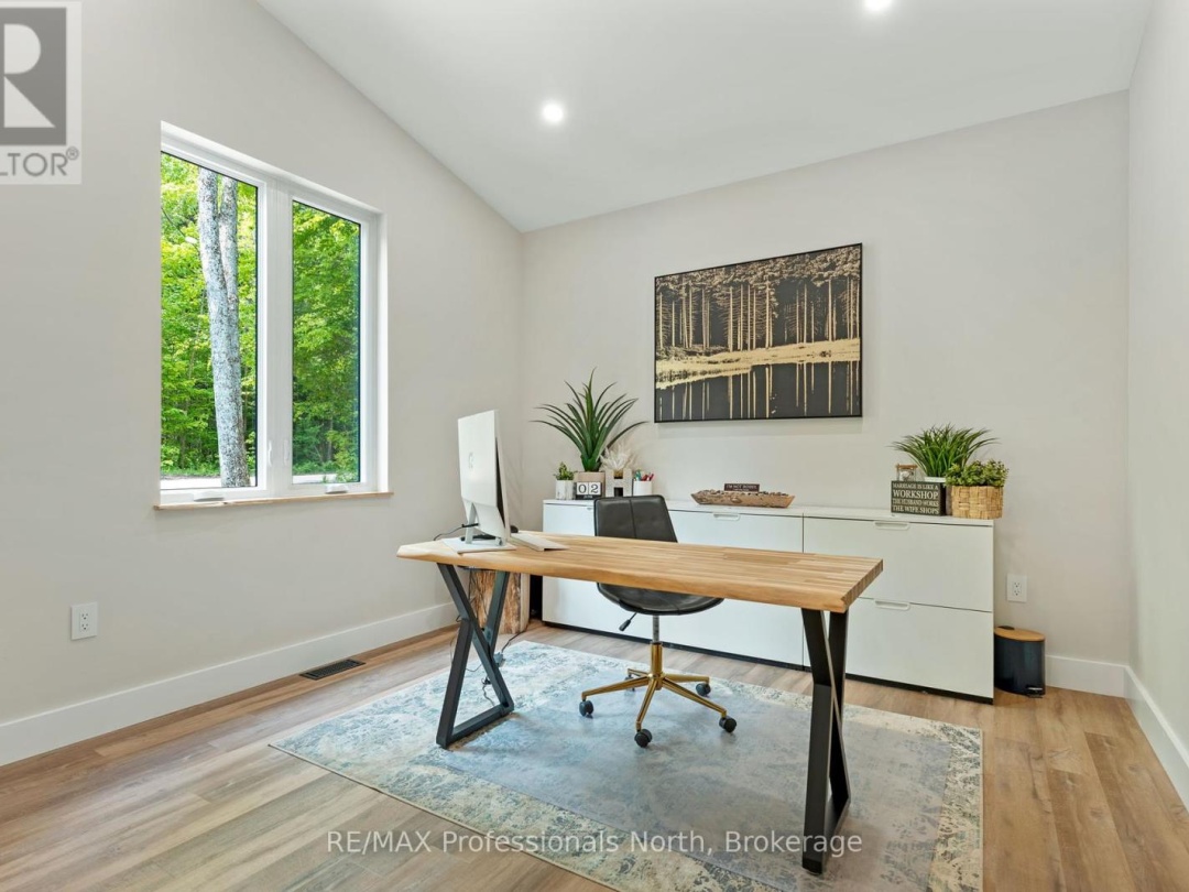 1063 Mink Road, Long Lake