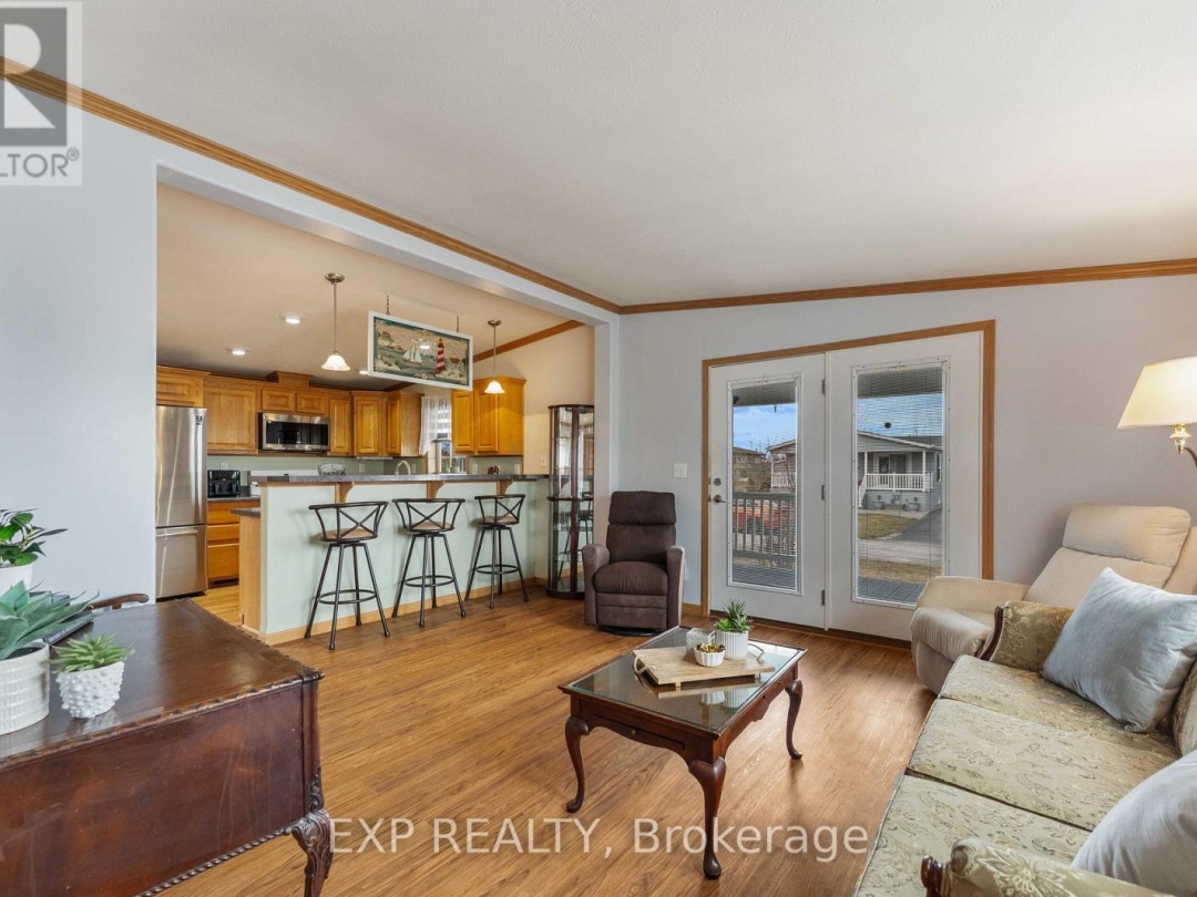 56 CREEKSIDE CIRCLE, 