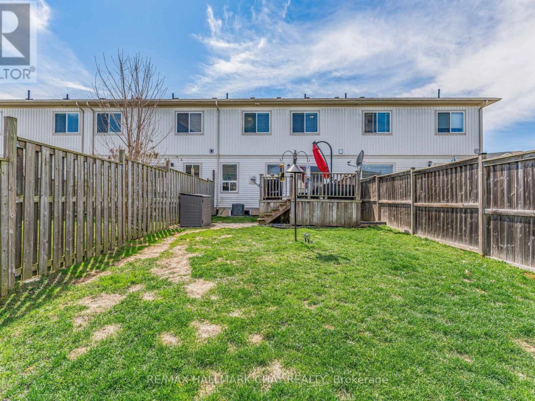 5 800 West Ridge Boulevard, Orillia