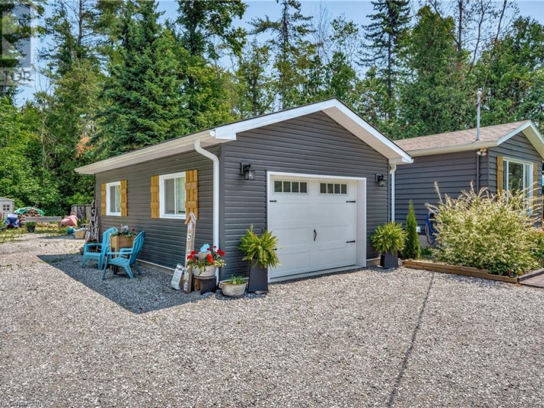 33 GRAHAM Drive, 