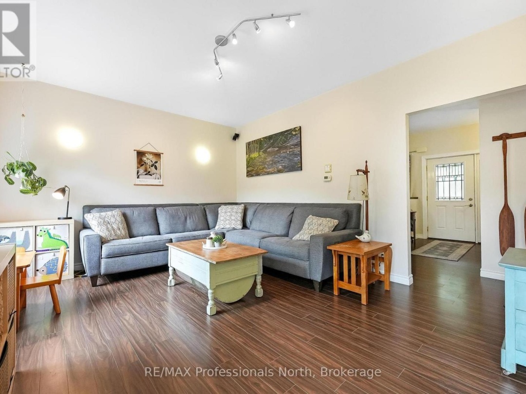 1071 ALTON LANE, 