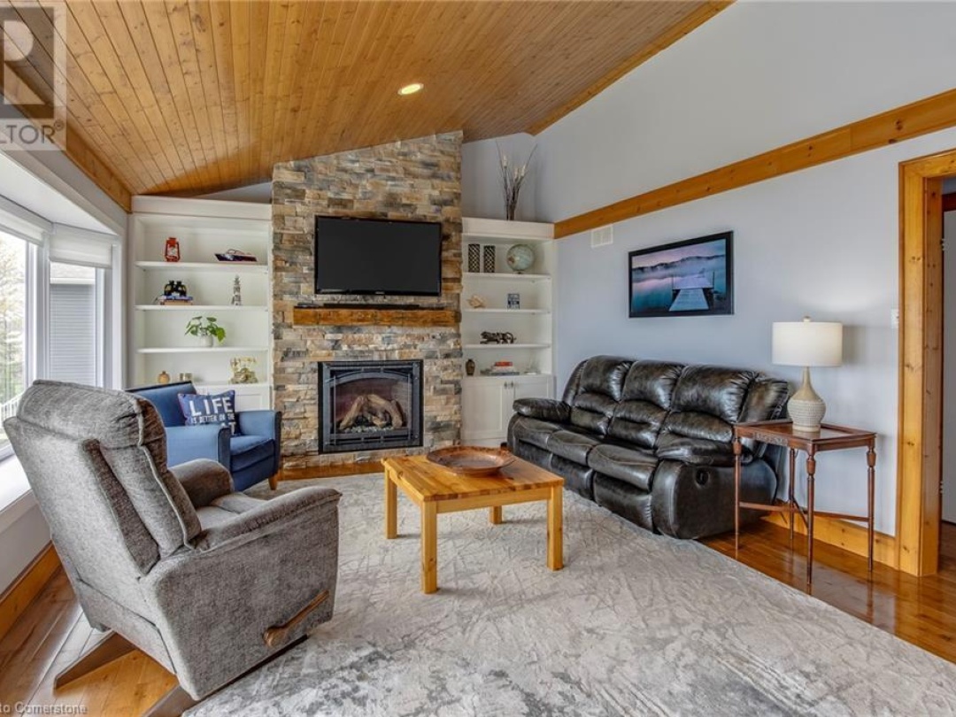 14 Lighthouse Crescent S, Georgian Bay