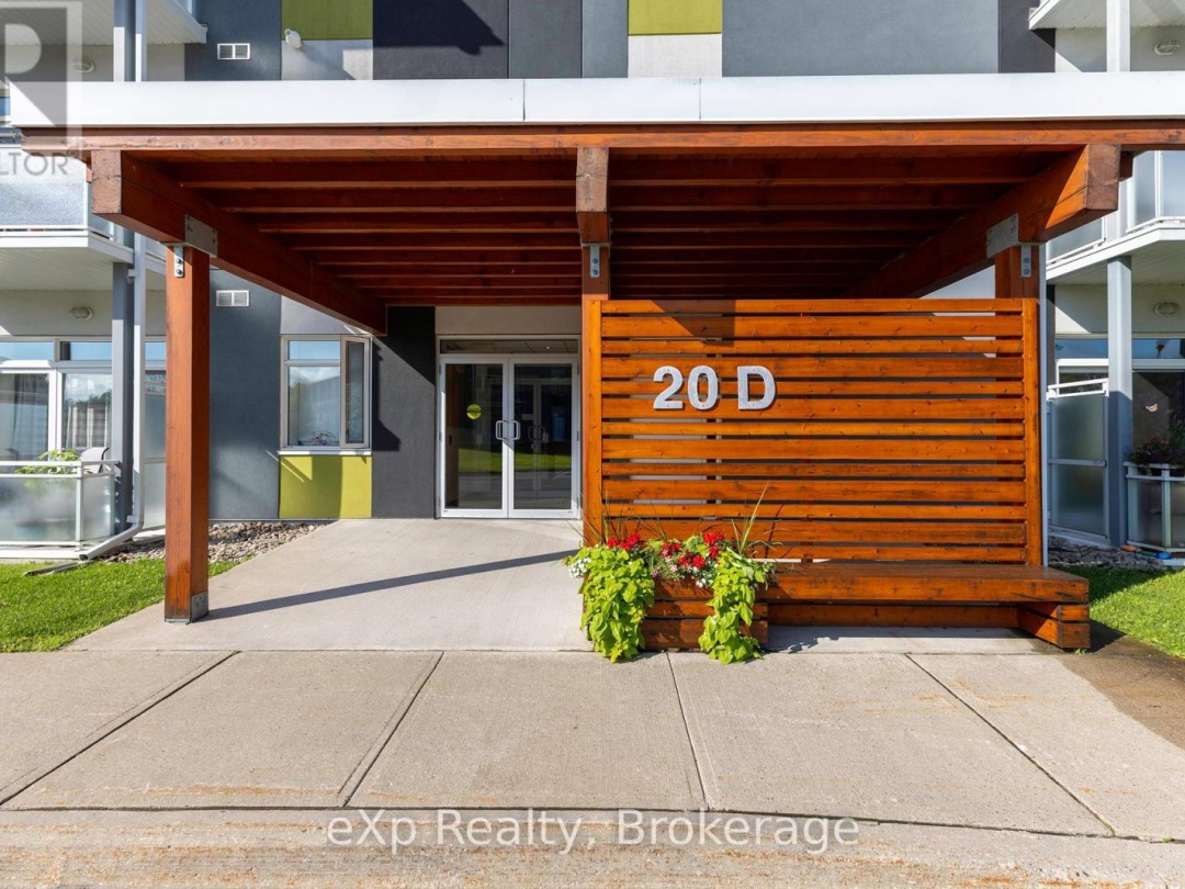 308 - 20D SILVER BIRCH COURT, 