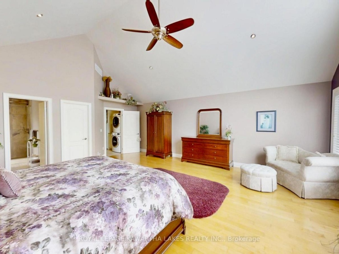 24 MCLENNANS BCH ROAD, Lake Simcoe