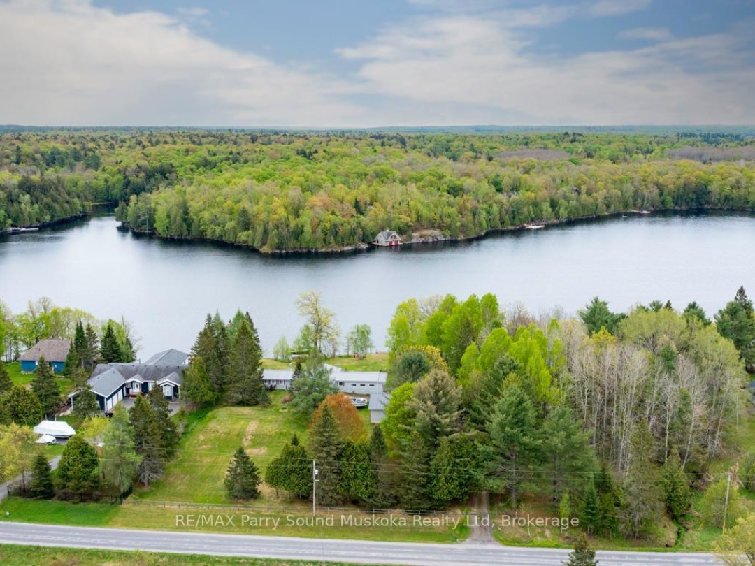 28 Lakeside Drive, Manitouwabing Lake
