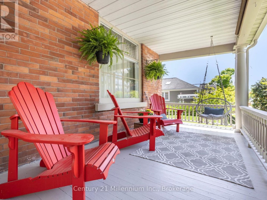 100 Matchedash Street N, Orillia