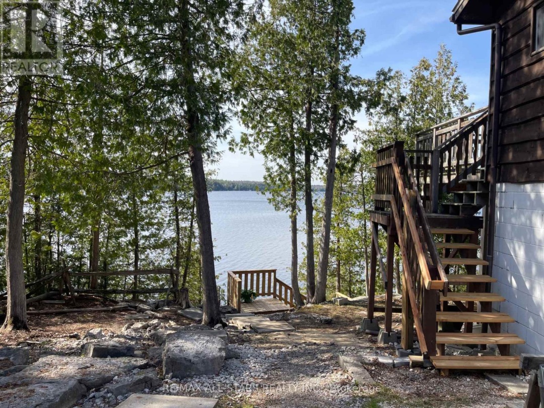149 Lakeside Drive, Four Mile Lake