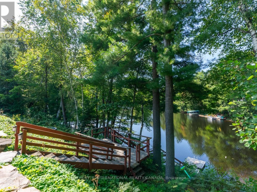 443 By Lock Acres Road, Lake Muskoka