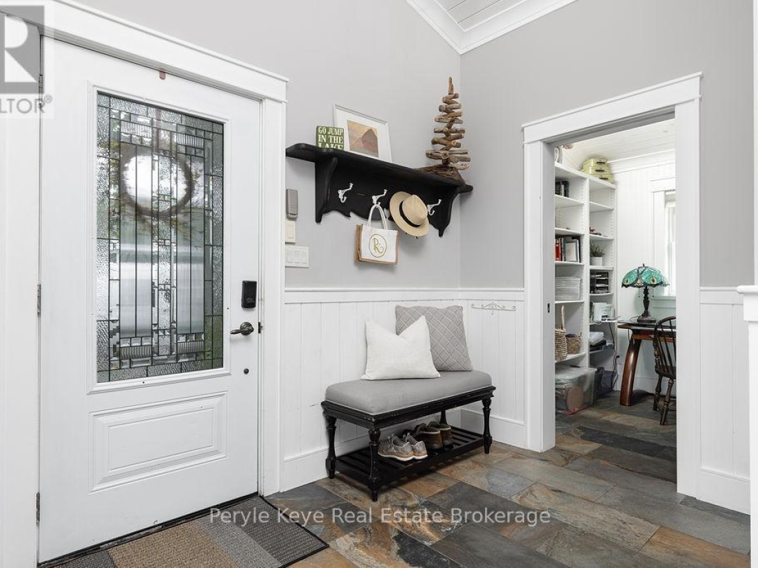118 ROBIN ROAD, 