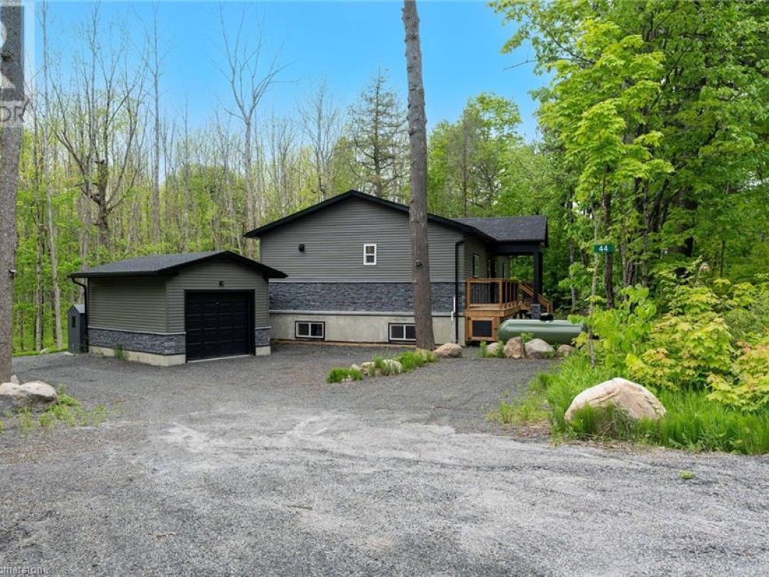 44 Sunnyshore Park Drive, Manitouwabing Lake