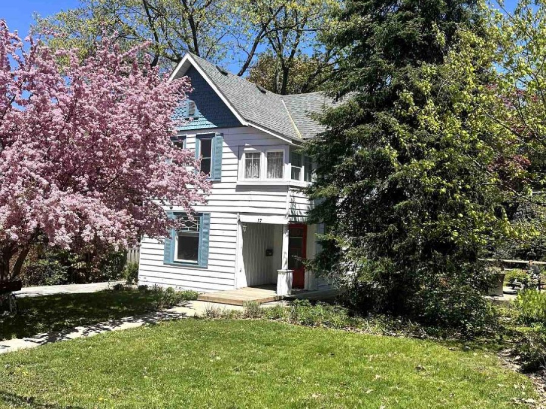17 WAUBEEK STREET, 