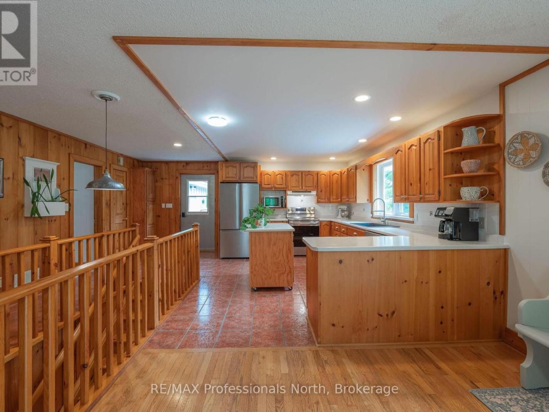 1006 TENNYSON ROAD, 