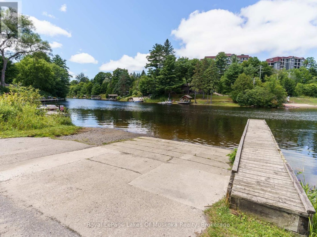 10 - 142 ECCLESTONE DRIVE, 
