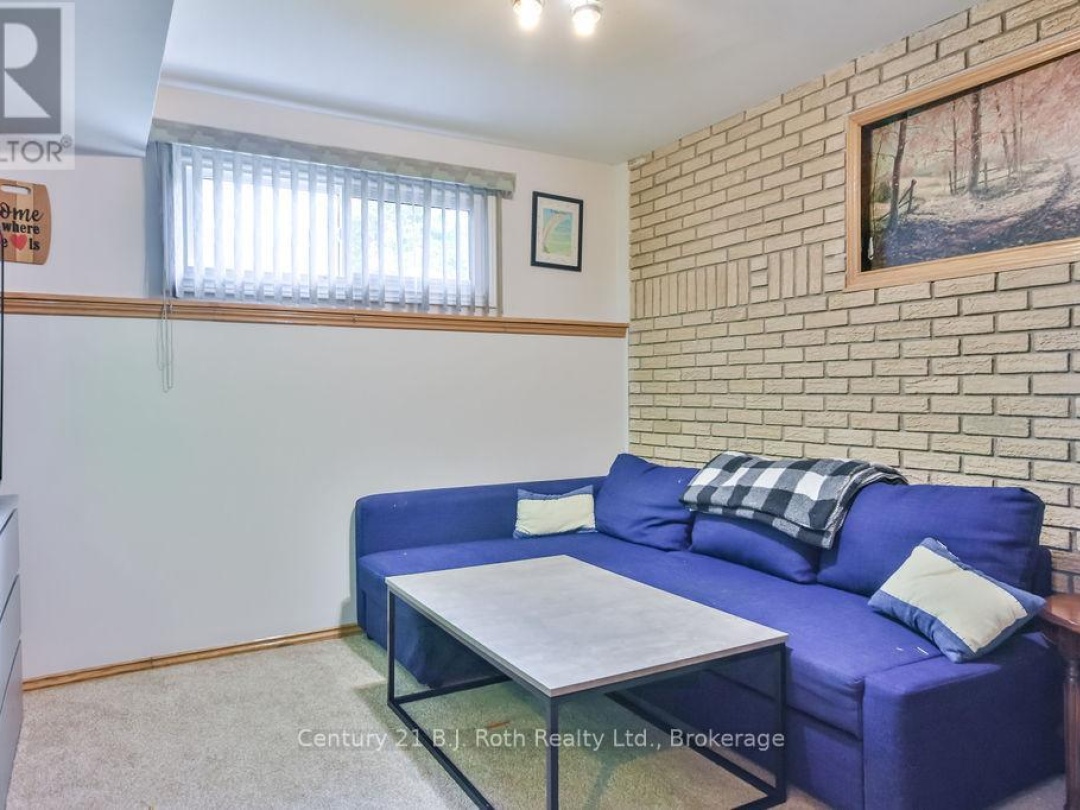 7 CHRISTINE PLACE, 