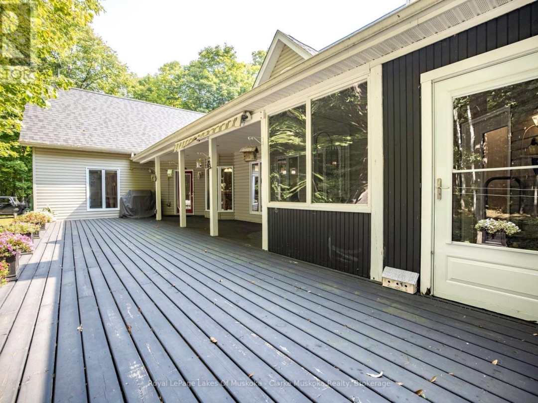 1259 Golf Course Road, Peninsula Lake