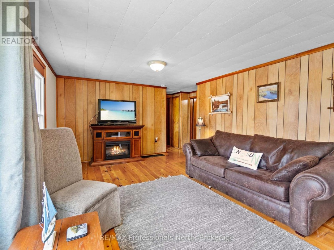 1020 GORDONIER LAKE ROAD, 