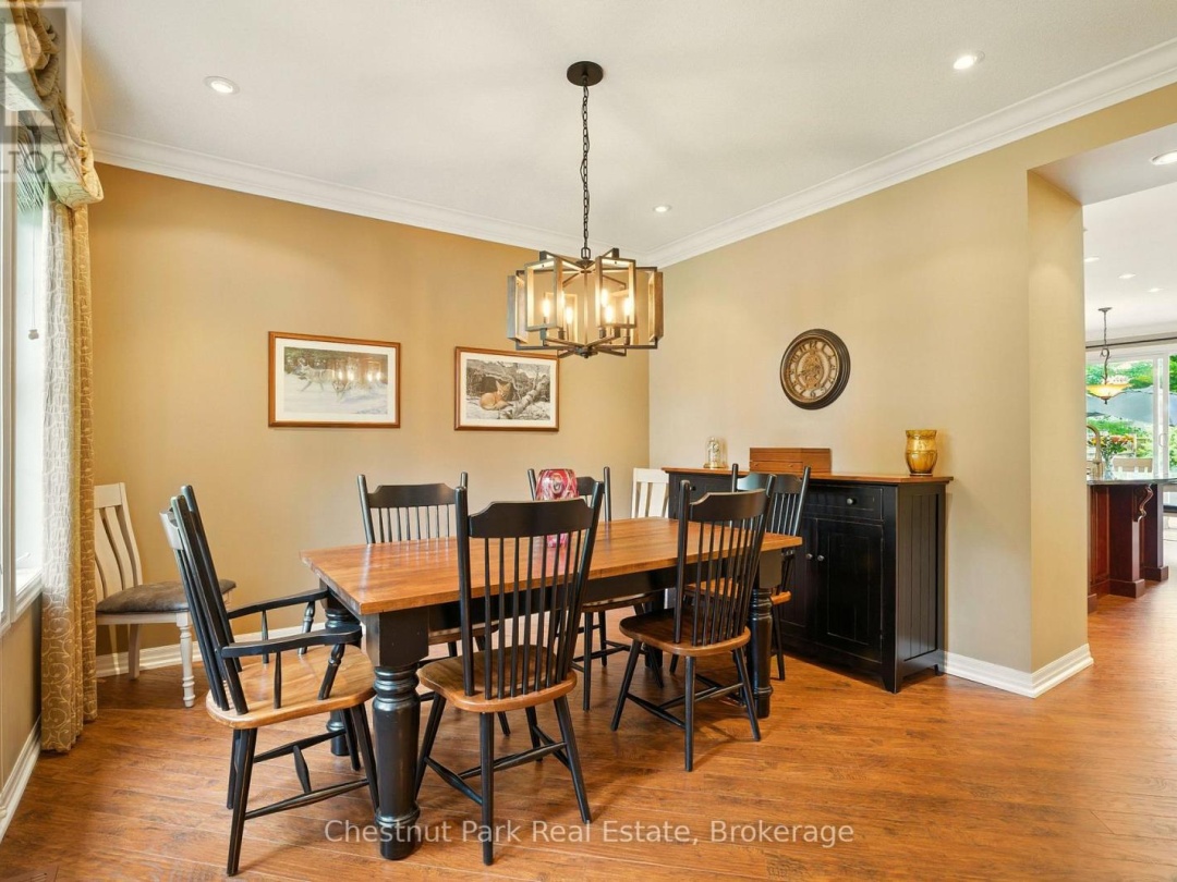 33 CLEARBROOK TRAIL, 