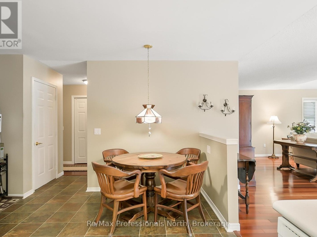 15 PINERIDGE GATE, 