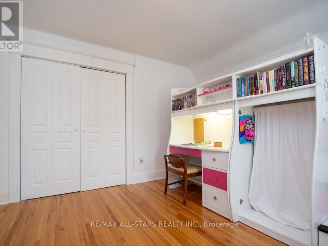 25 LOUISA STREET, 